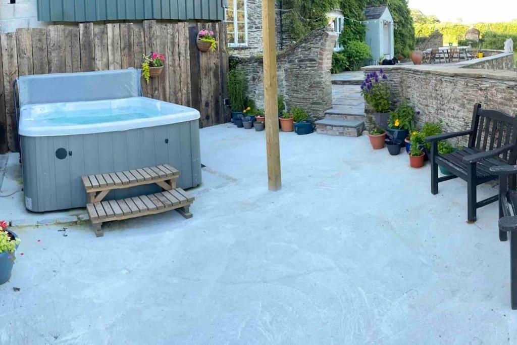 Farm Cottage Plymouth Exterior foto