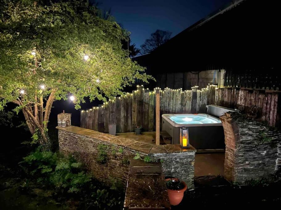 Farm Cottage Plymouth Exterior foto
